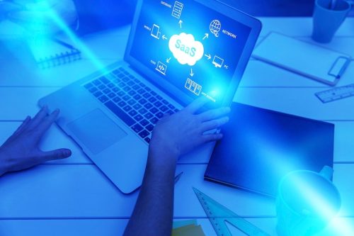 CRM en la nube vs. CRM on-premise: ¿Cuál le conviene más a tu empresa en 2025?